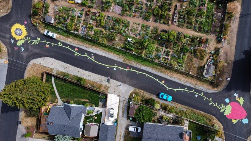NE Greenwood Homezone - Evanston P-Patch street mural traffic calming project.